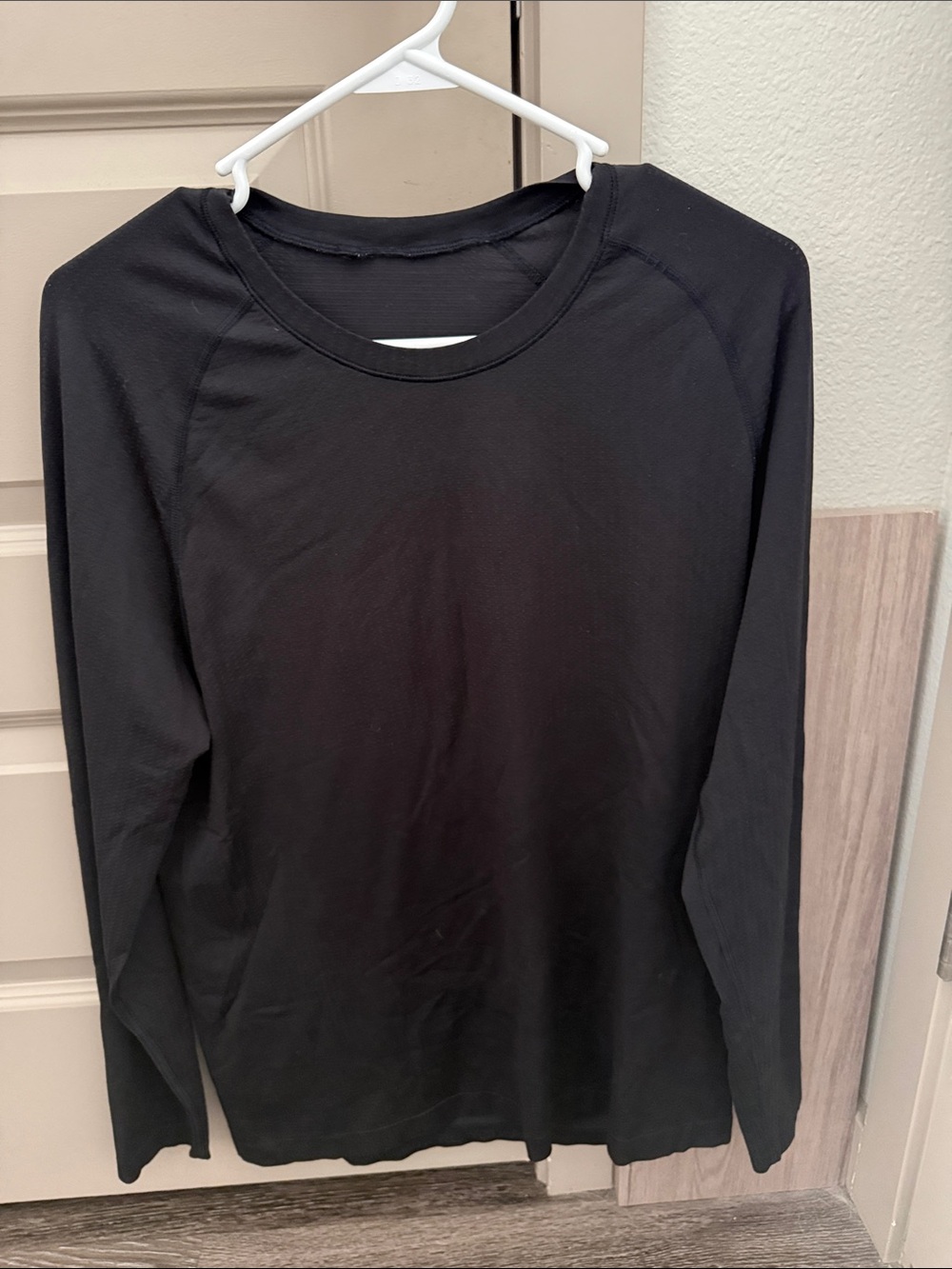 lululemon athletica metal vent tech long sleeve